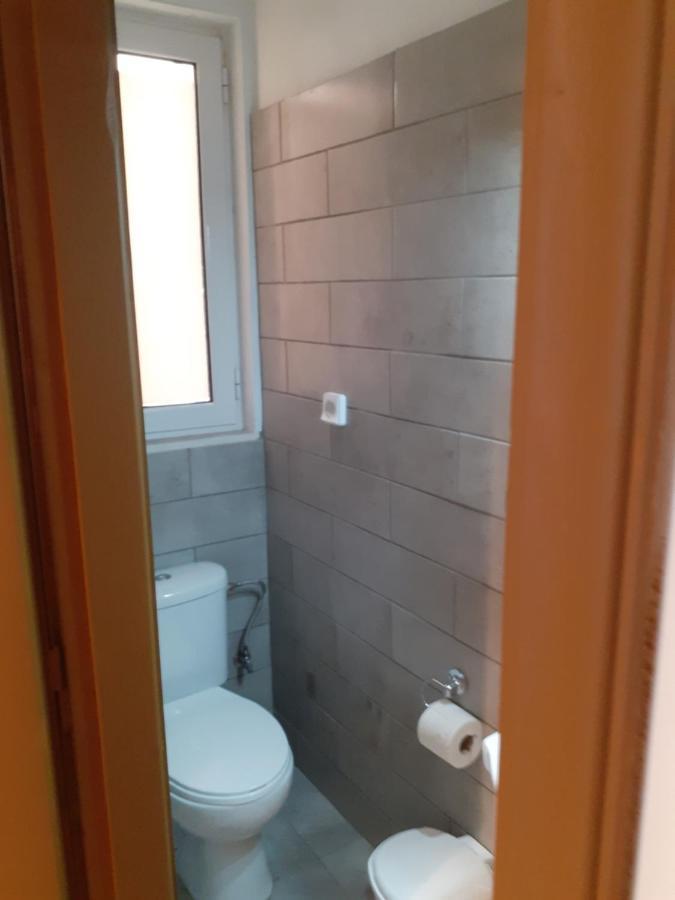 Alex Central City Accommodation Lávrion Zewnętrze zdjęcie
